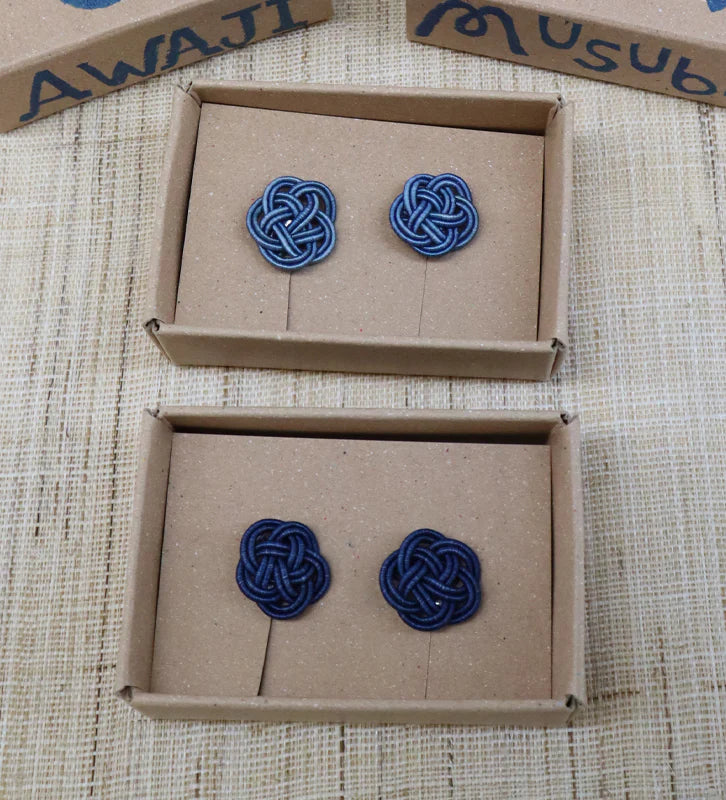 MIZUHIKI Piercing earrings | PLUM Flower